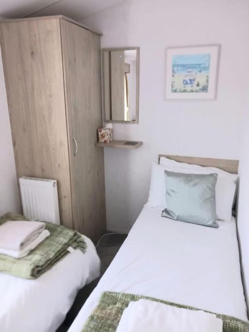 Sea Breeze, Modern, Cosy Holiday Home Haverigg Экстерьер фото