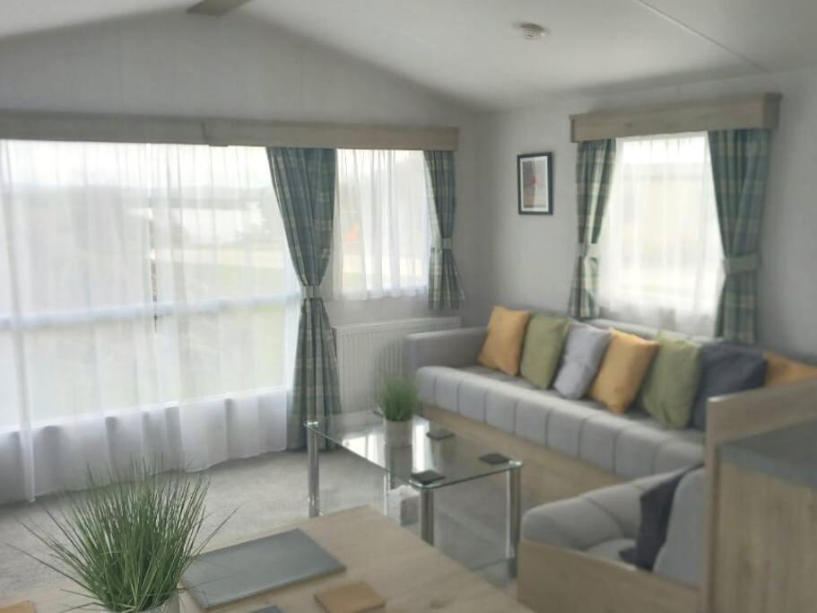 Sea Breeze, Modern, Cosy Holiday Home Haverigg Экстерьер фото